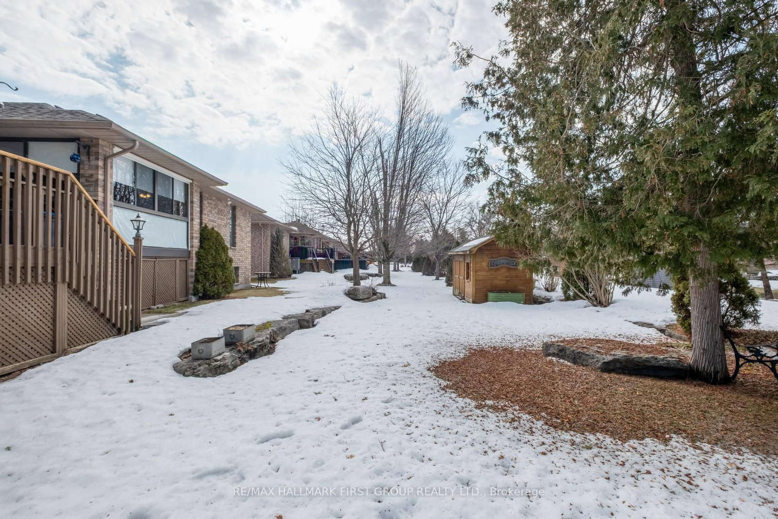 Detached House for sale at 5 Ports Drive, Kawartha Lakes, Ontario, K0M 1A0 - Bobcaygeon - MLS: X12870790