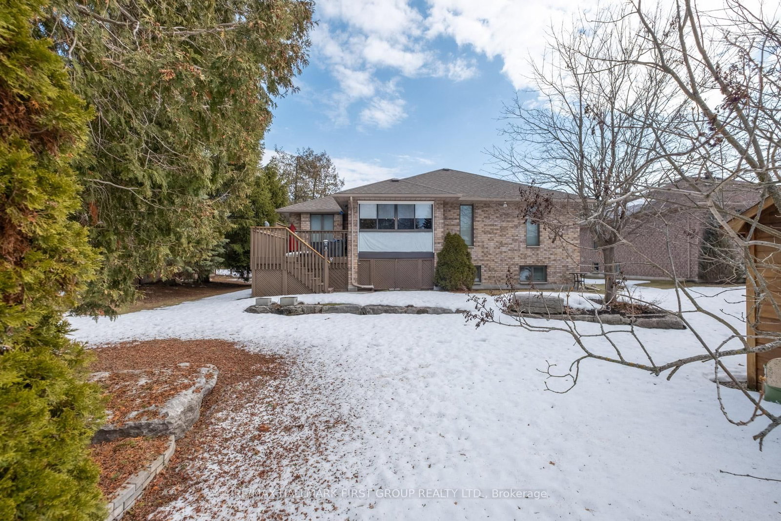 Detached House for sale at 5 Ports Drive, Kawartha Lakes, Ontario, K0M 1A0 - Bobcaygeon - MLS: X12870790