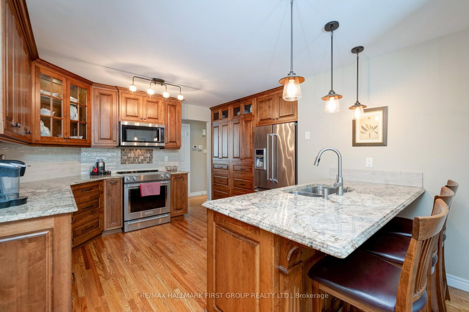 Detached House for sale at 5 Ports Drive, Kawartha Lakes, Ontario, K0M 1A0 - Bobcaygeon - MLS: X12870790