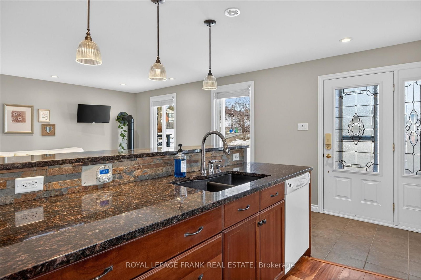 Detached House for sale at 2139 Springwood Road, Peterborough, Ontario, K9K 1N7 - Monaghan Ward 2 - MLS: X12870854