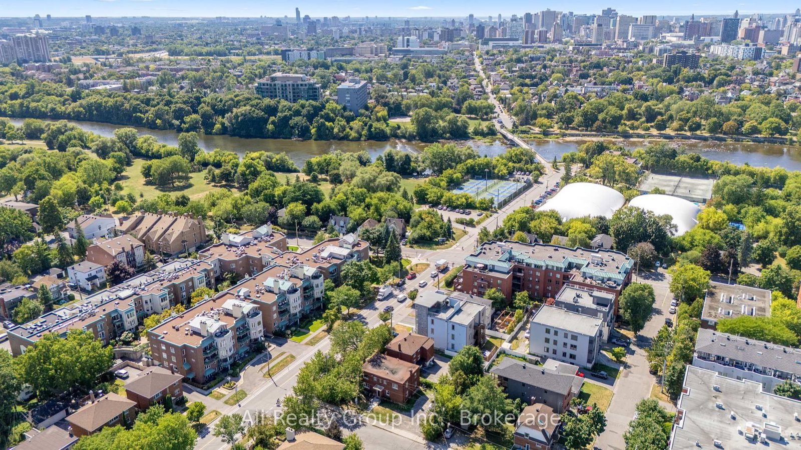 Semi-Detached House for sale at 69 Donald Street, Ottawa, Ontario, K1K 1N3 - Overbrook - MLS: X12870966