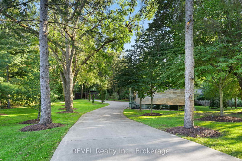 250 Canboro Rd, Pelham, L0S 1M0 | Image 3