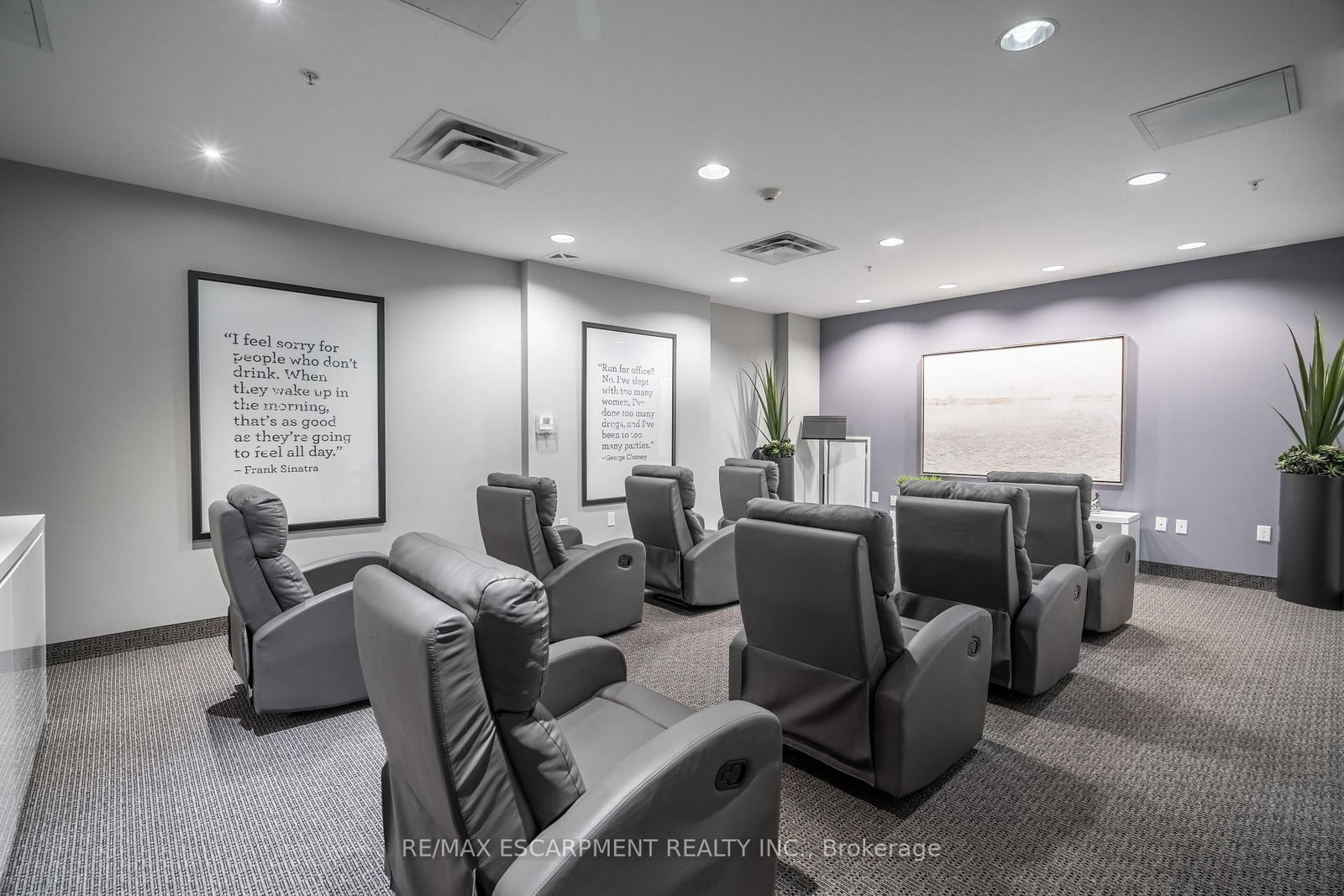 Condo for sale at 509-85 Robinson Street, Hamilton, Ontario, L8P 0B9 - Durand - MLS: X12871136