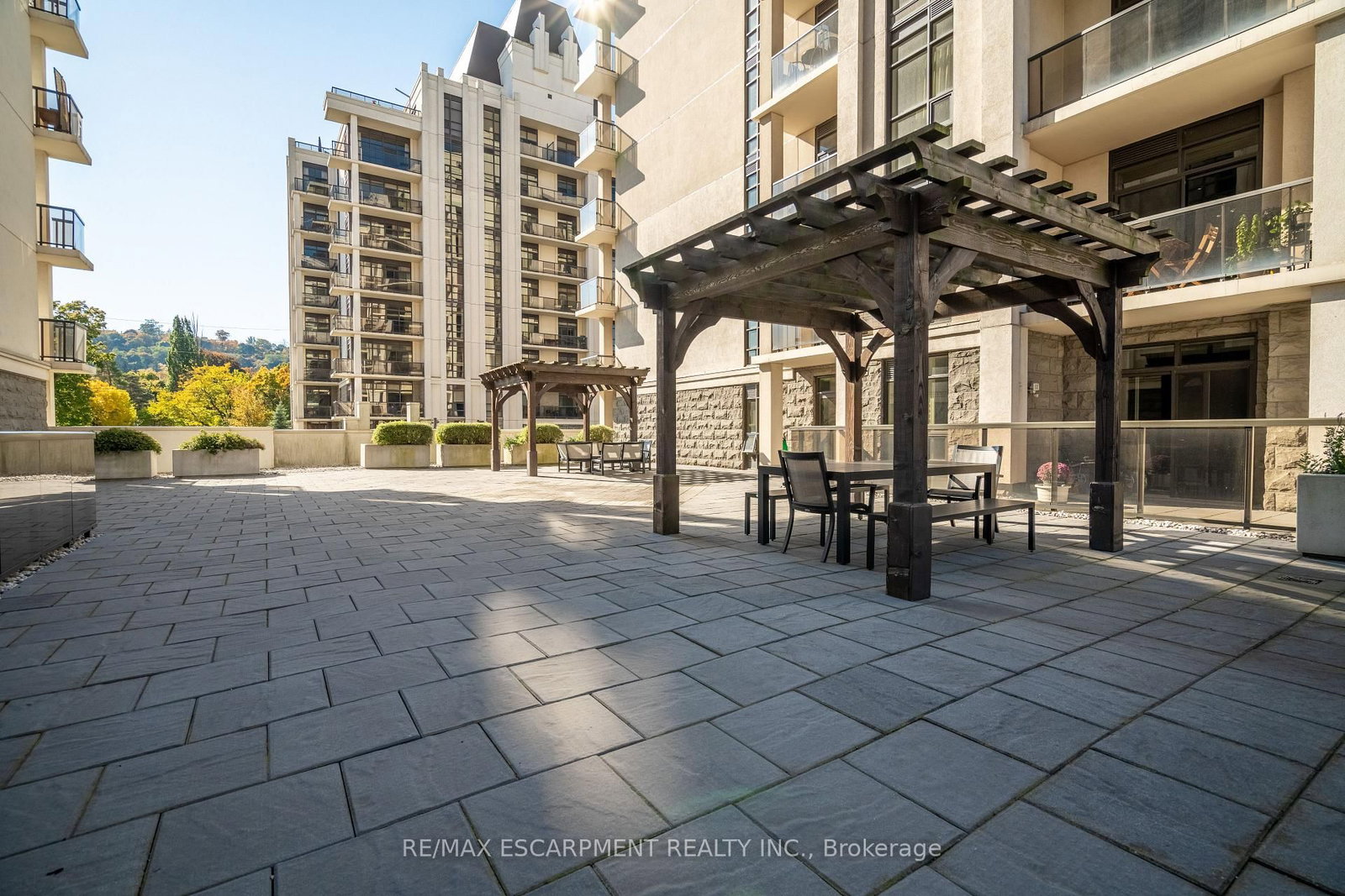 Condo for sale at 509-85 Robinson Street, Hamilton, Ontario, L8P 0B9 - Durand - MLS: X12871136