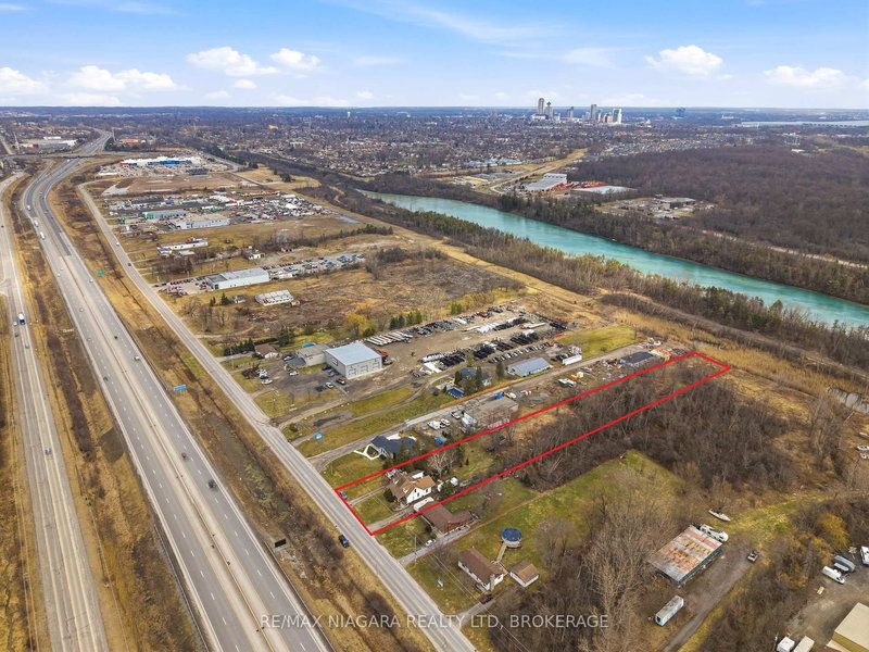 8356 Oakwood Dr, Niagara Falls, L2E 6S5 | Image 2