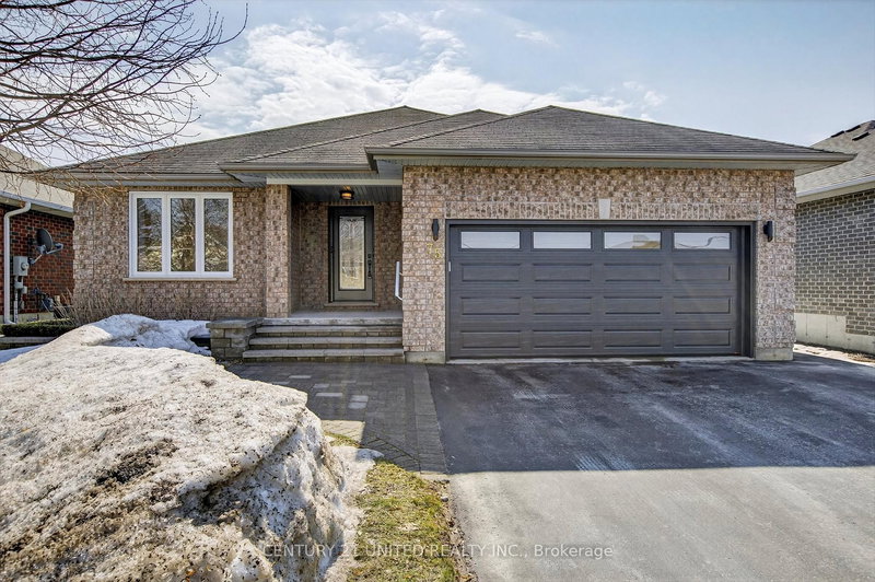 75 Mcgibbon Blvd, Kawartha Lakes, K9V 6G5 | Image 2