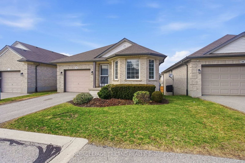 10 - 20 Windemere Pl, St. Thomas, N5R 6H6 | Image 2