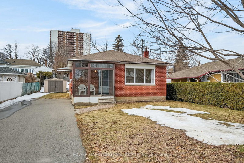 944 Eve St, Ottawa, K1K 3R4 | Image 2