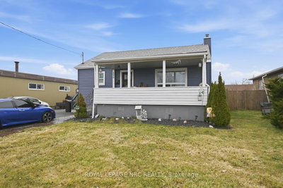 595 Lincoln Street — photo 2