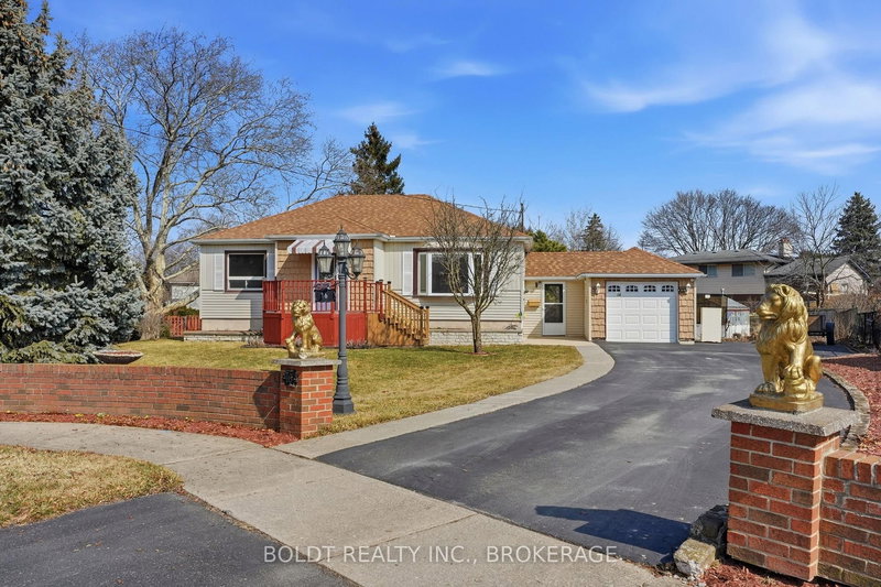 16 Grammar Ave, St. Catharines, L2N 3L3 | Image 3