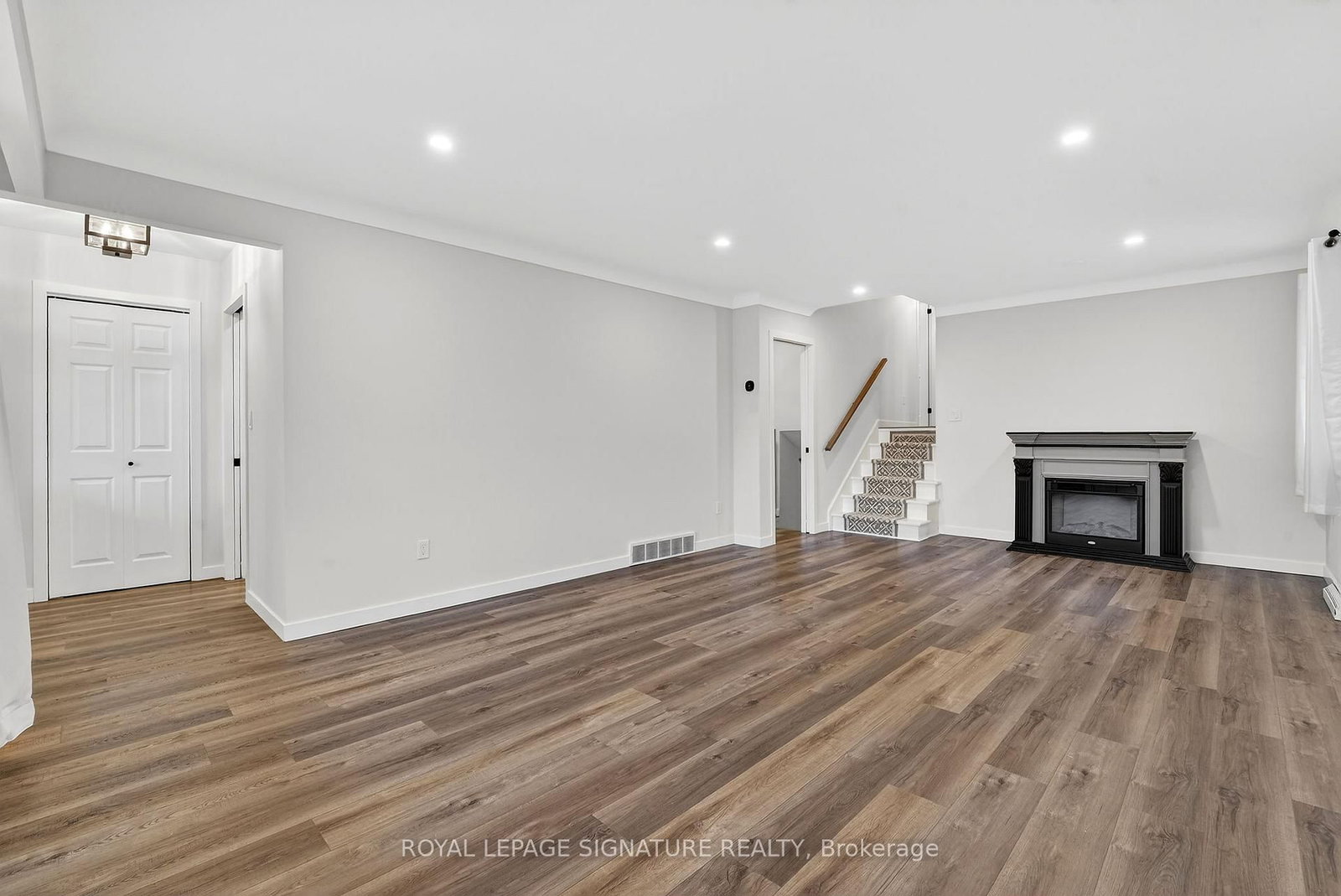 Detached House for sale at 55 BURNESS Drive, St. Catharines, Ontario, L2P 1J4 - Secord Woods - MLS: X12871494