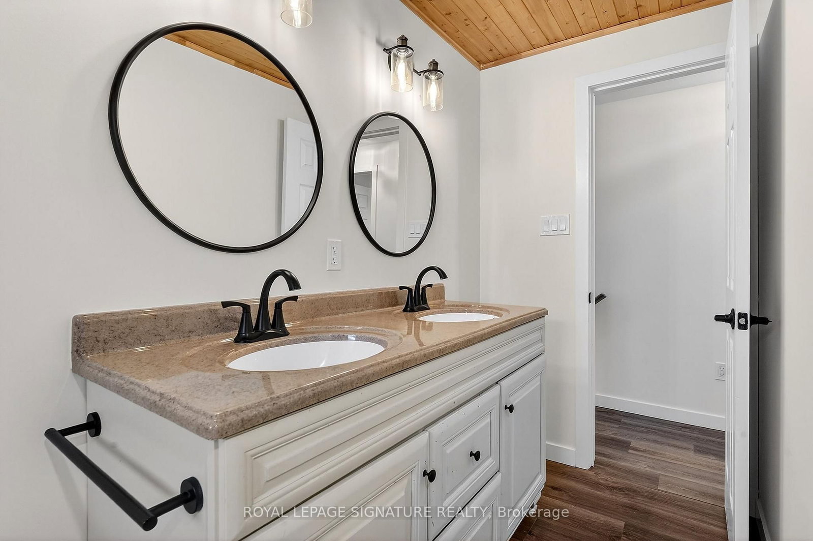 Detached House for sale at 55 BURNESS Drive, St. Catharines, Ontario, L2P 1J4 - Secord Woods - MLS: X12871494