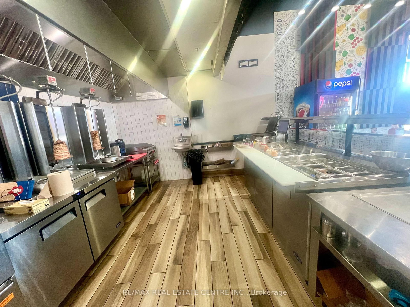 516 Centennial Parkway N, Unit 4 - Photo 12