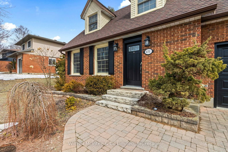 431 Thede Dr, Saugeen Shores, N0H 2C4 | Image 2