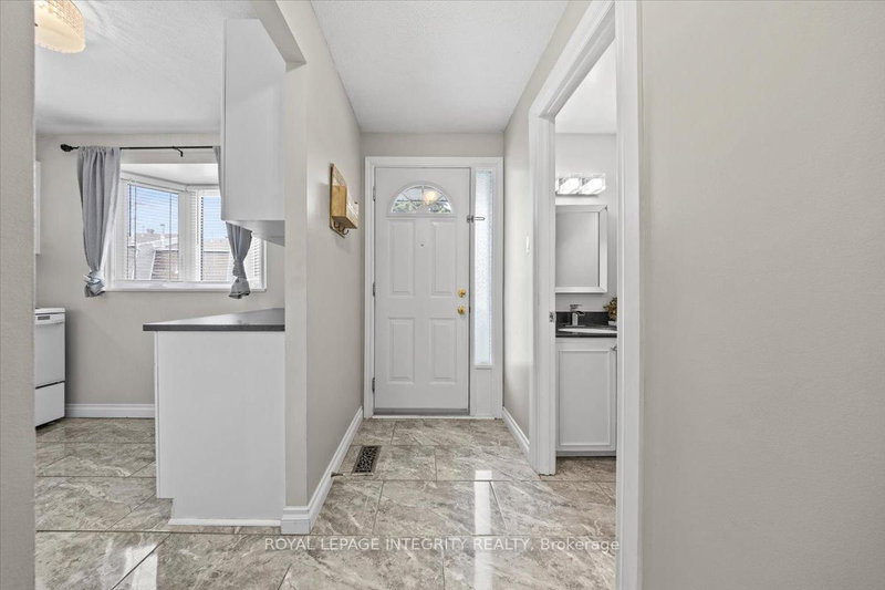 C - 1771 Lamoureux Dr, Ottawa, K1E 2N5 | Image 3