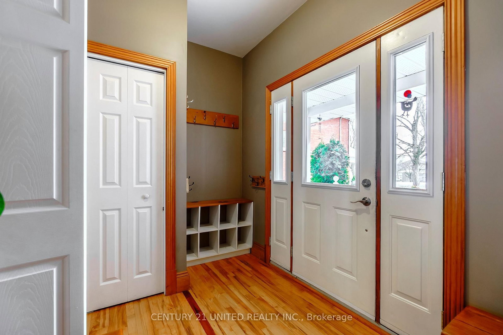 Listing Image 12