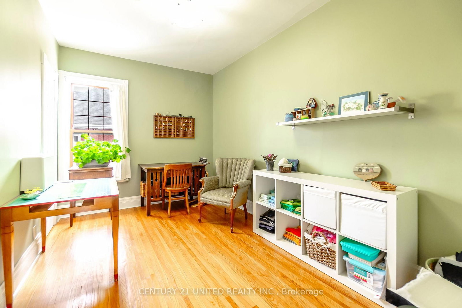 Listing Image 19