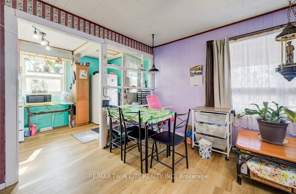 38 SANDERSON Street - Photo 14