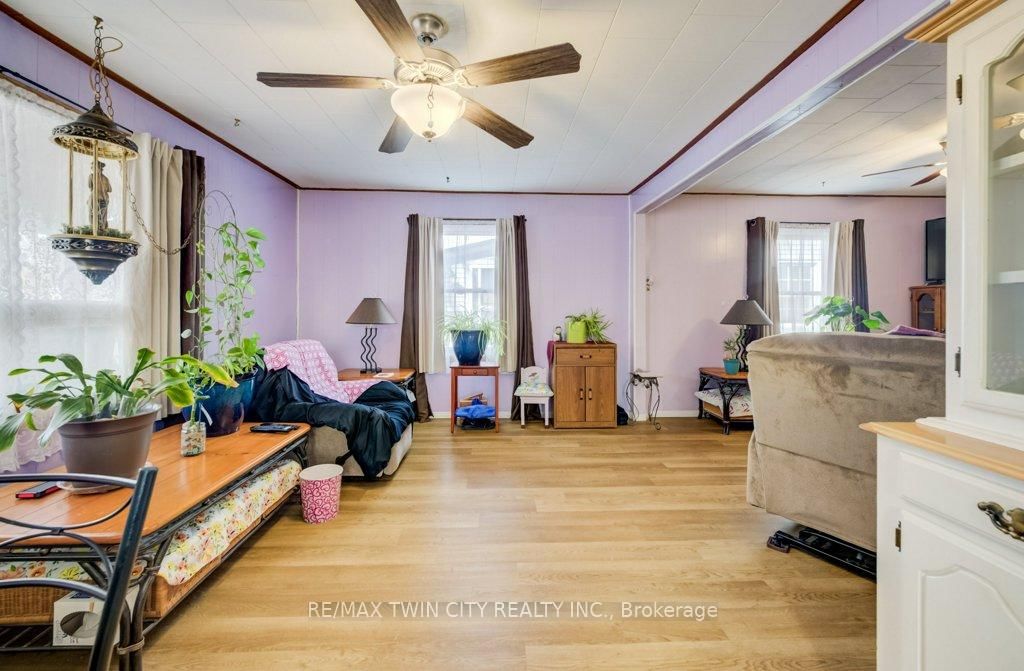 38 SANDERSON Street - Photo 15