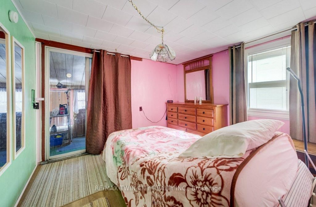 38 SANDERSON Street - Photo 20