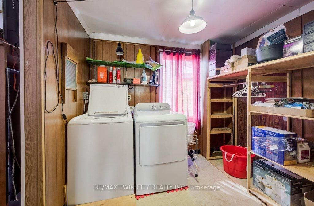 38 SANDERSON Street - Photo 22