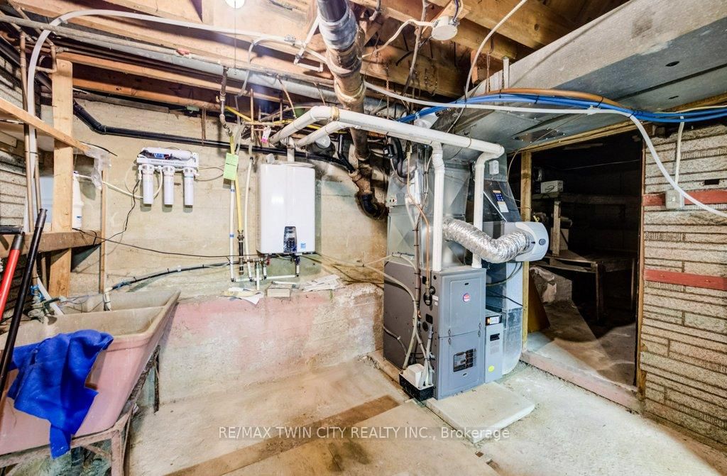 38 SANDERSON Street - Photo 30