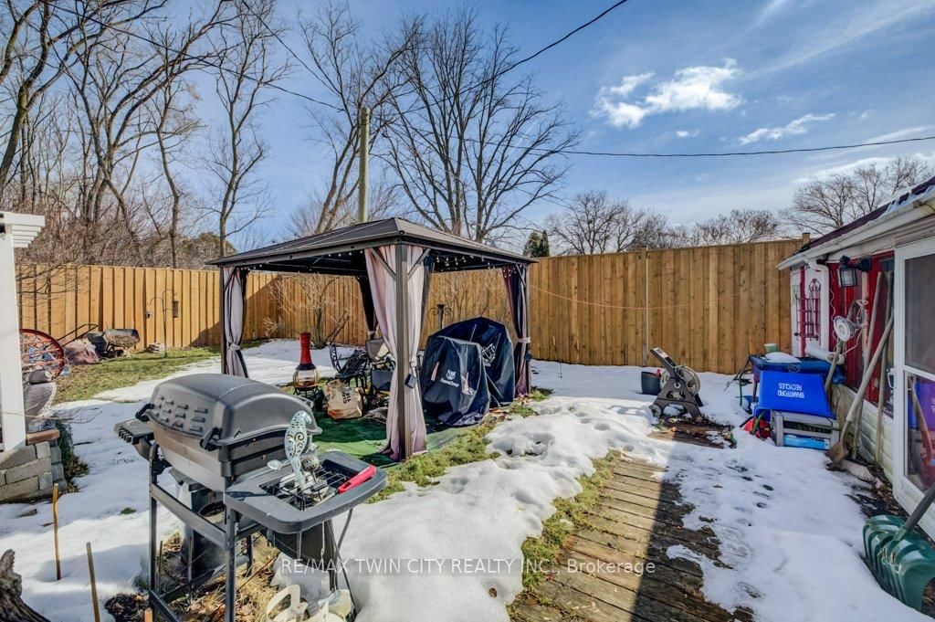 38 SANDERSON Street - Photo 34