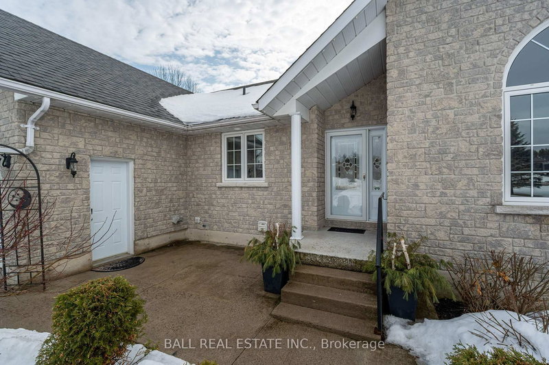 35 Applewood Dr, Trent Hills, K0L 1L0 | Image 3