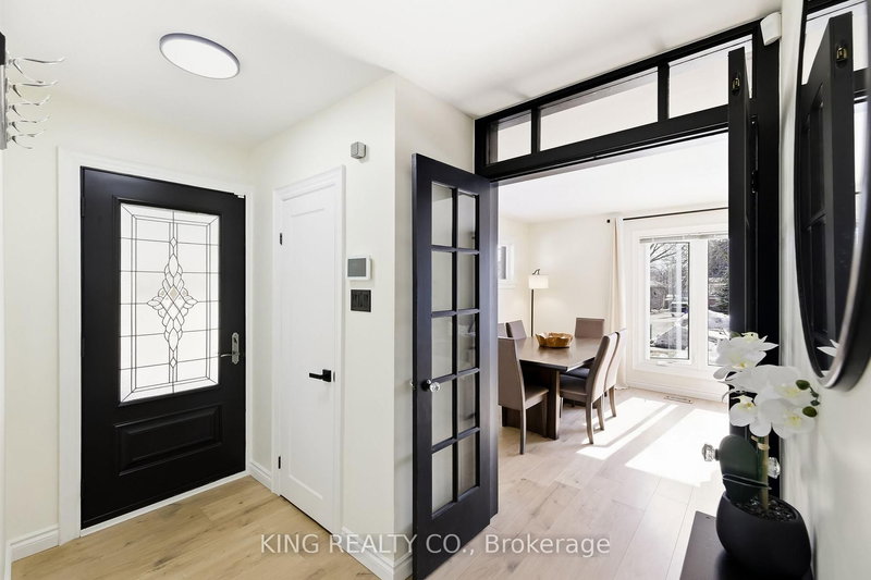 198 Shelbourne St, Peterborough, K9H 5K4 | Image 2