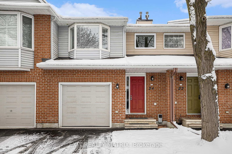 home for lease on 24 Oakhaven Private