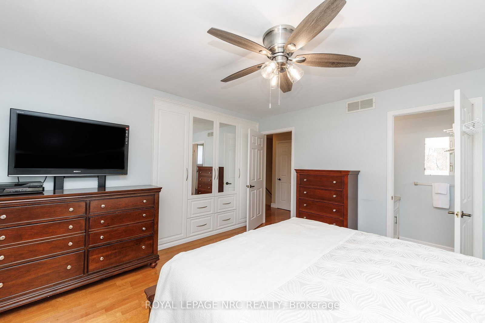 Detached House for sale at 60 Millbridge Crescent, Pelham, Ontario, L3E 0E8 - Fonthill - MLS: X12872576