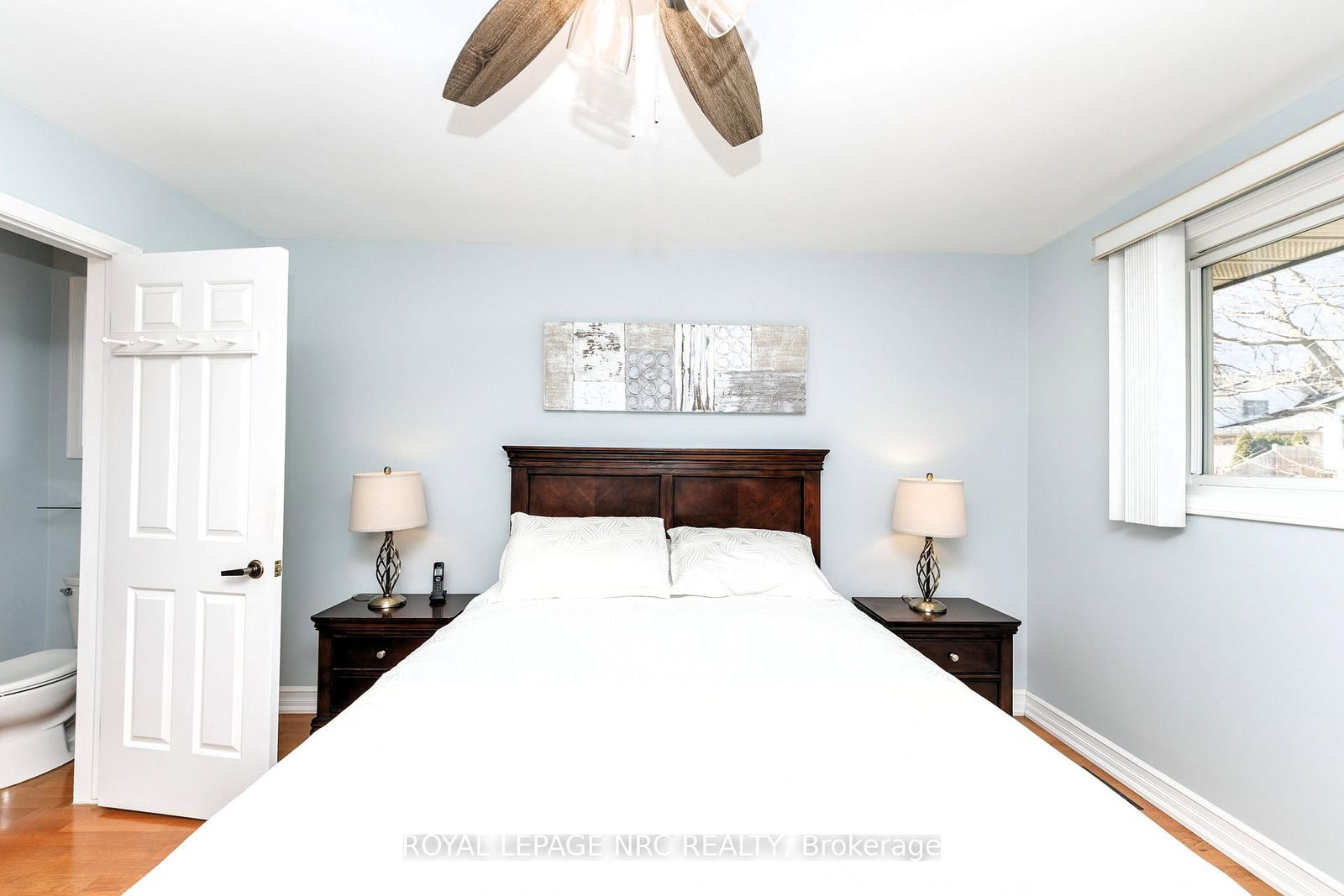 Detached House for sale at 60 Millbridge Crescent, Pelham, Ontario, L3E 0E8 - Fonthill - MLS: X12872576