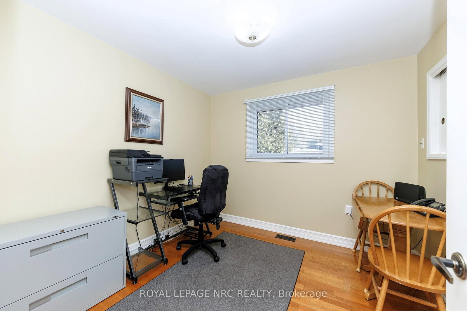 Detached House for sale at 60 Millbridge Crescent, Pelham, Ontario, L3E 0E8 - Fonthill - MLS: X12872576