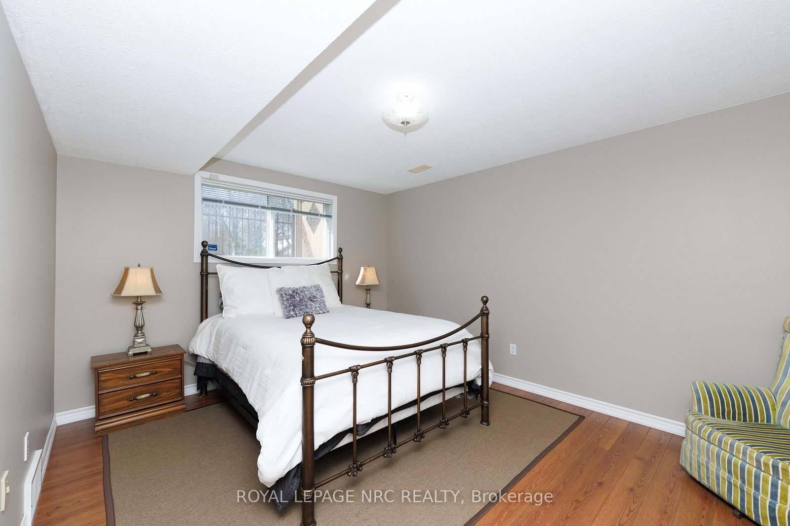 Detached House for sale at 60 Millbridge Crescent, Pelham, Ontario, L3E 0E8 - Fonthill - MLS: X12872576