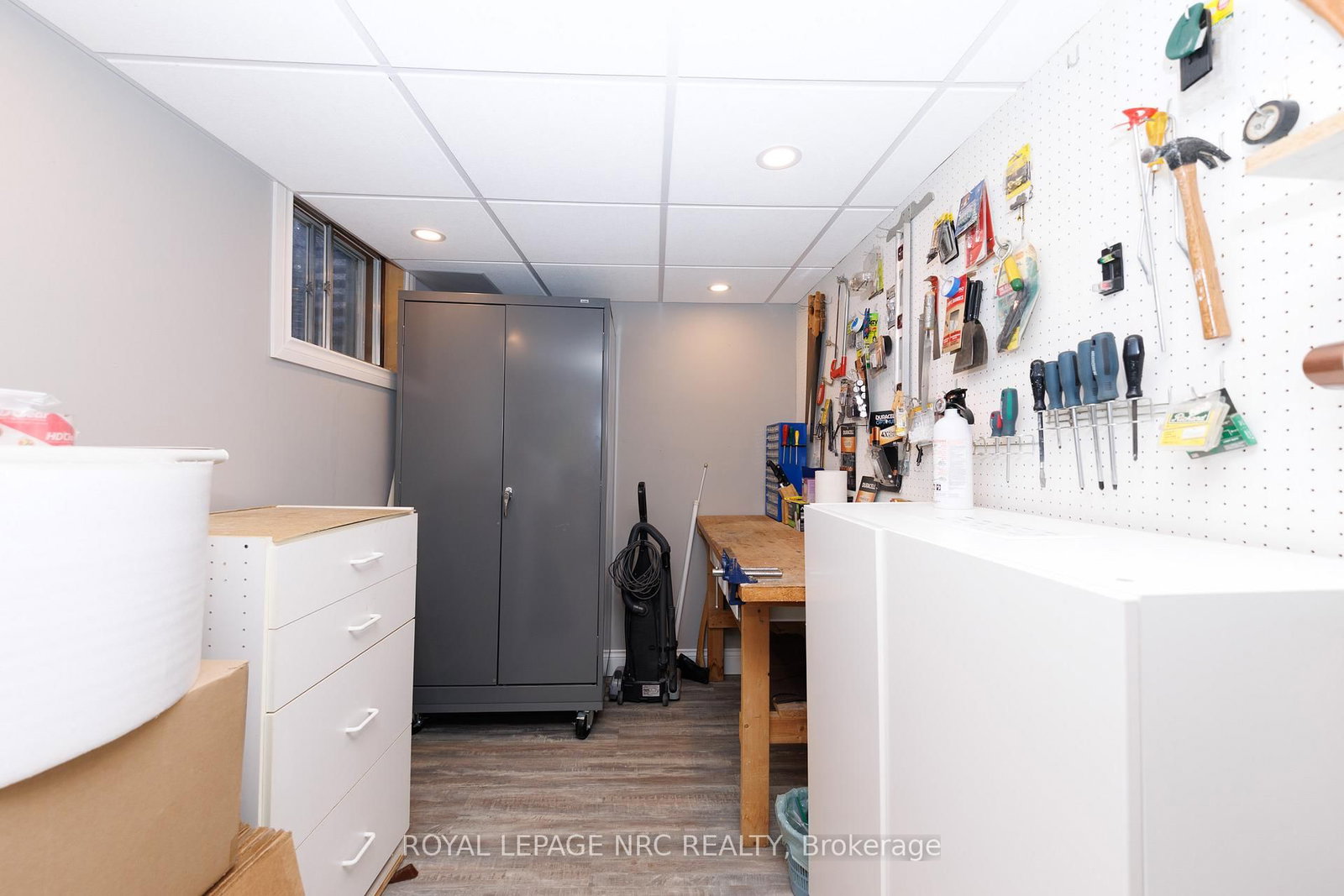 Detached House for sale at 60 Millbridge Crescent, Pelham, Ontario, L3E 0E8 - Fonthill - MLS: X12872576