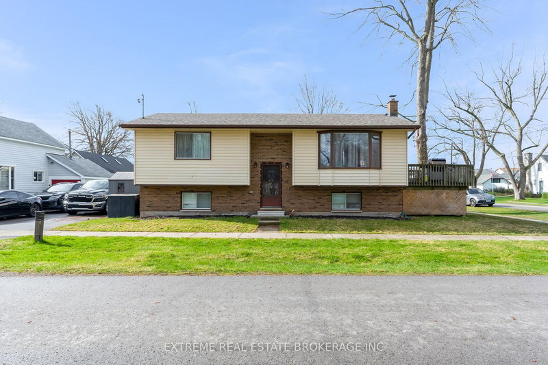 home for sale on 384 DOVERCOURT Road