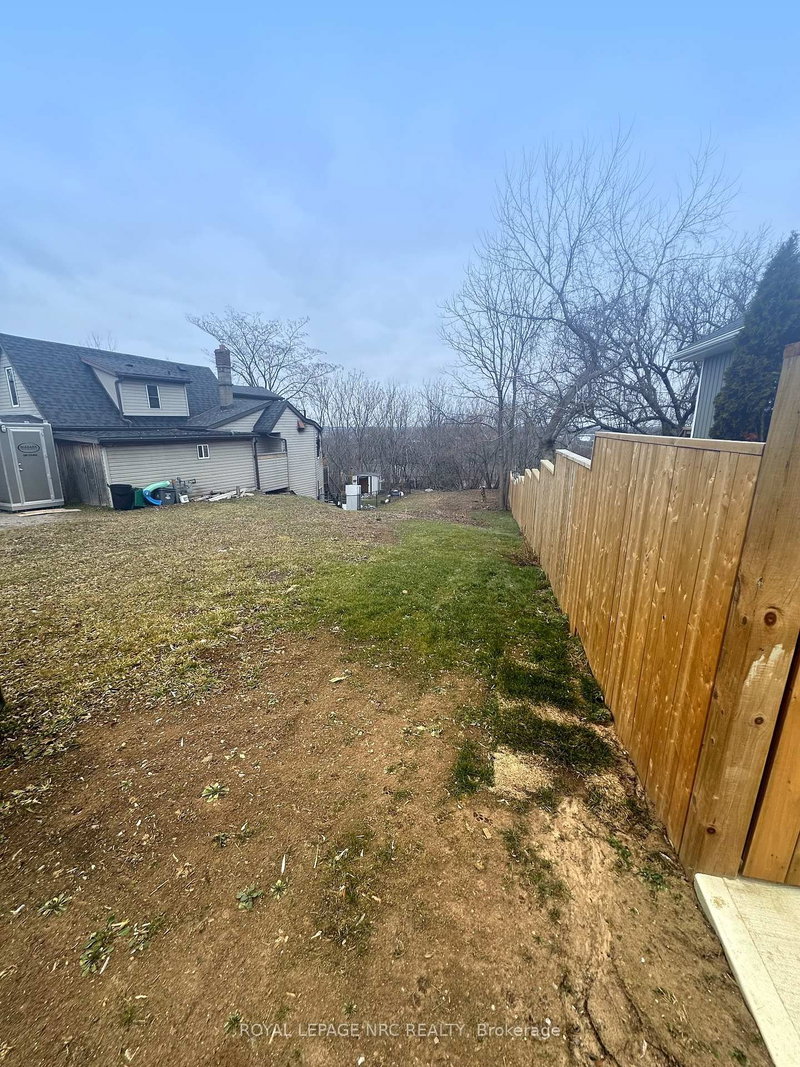 1 BALL Ave, St. Catharines, L2T 1B4 | Image 3