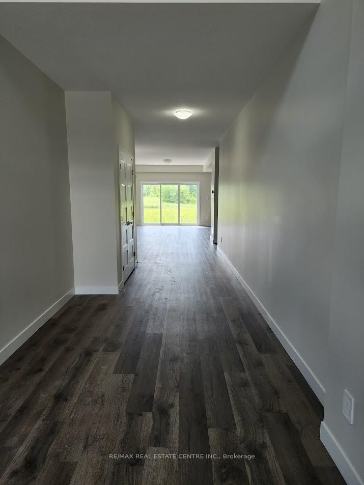 6837 Royal Magnolia Ave, London South, N6P 0J6 | Image 3