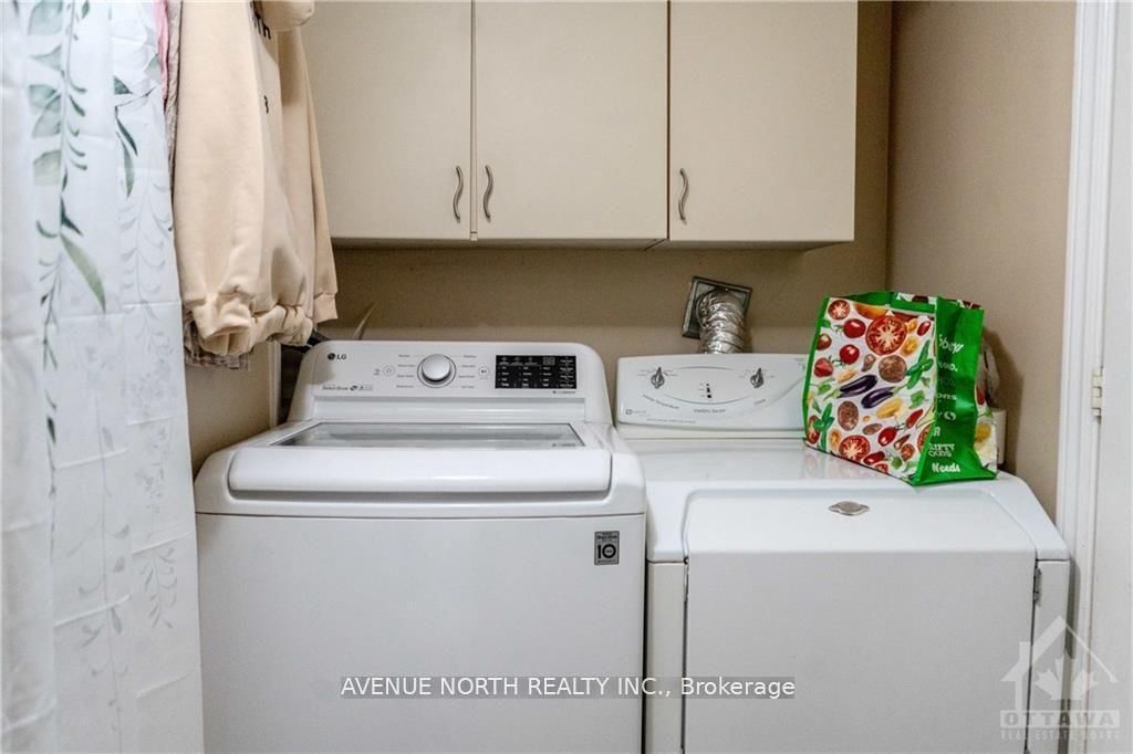 Semi-Detached House for sale at 216 Hannah Street, Ottawa, Ontario, K1L 7M8 - Vanier - MLS: X12873262