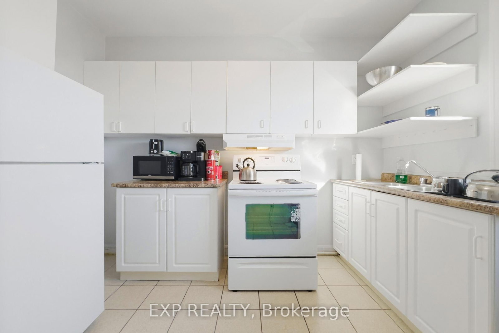 1663 Bank Street - Photo 11