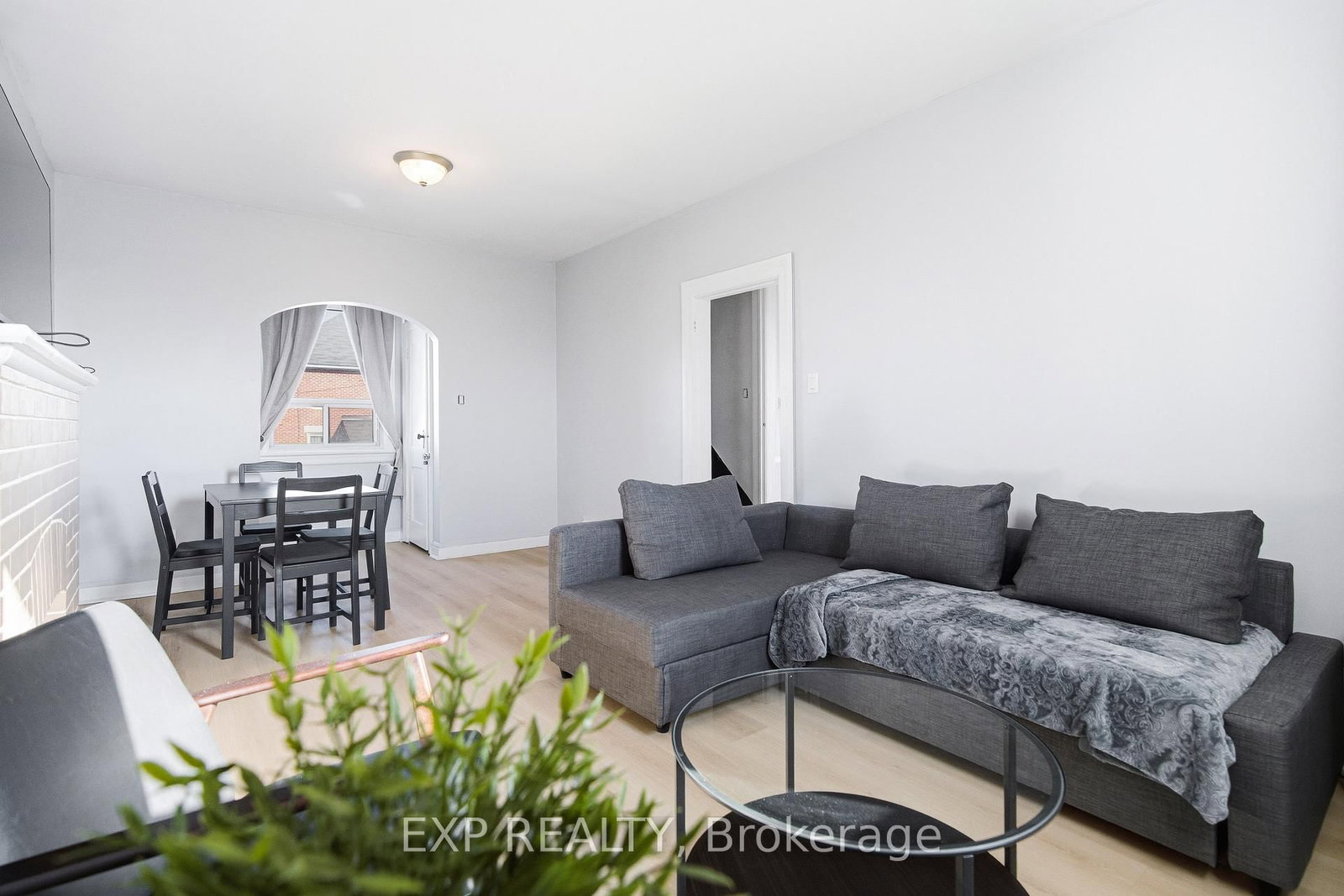 1663 Bank Street - Photo 22