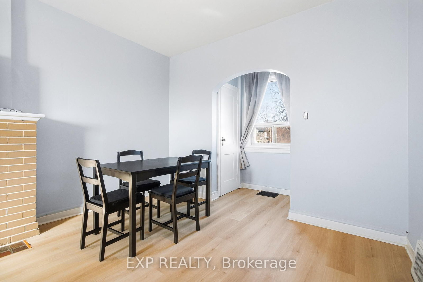 1663 Bank Street - Photo 23