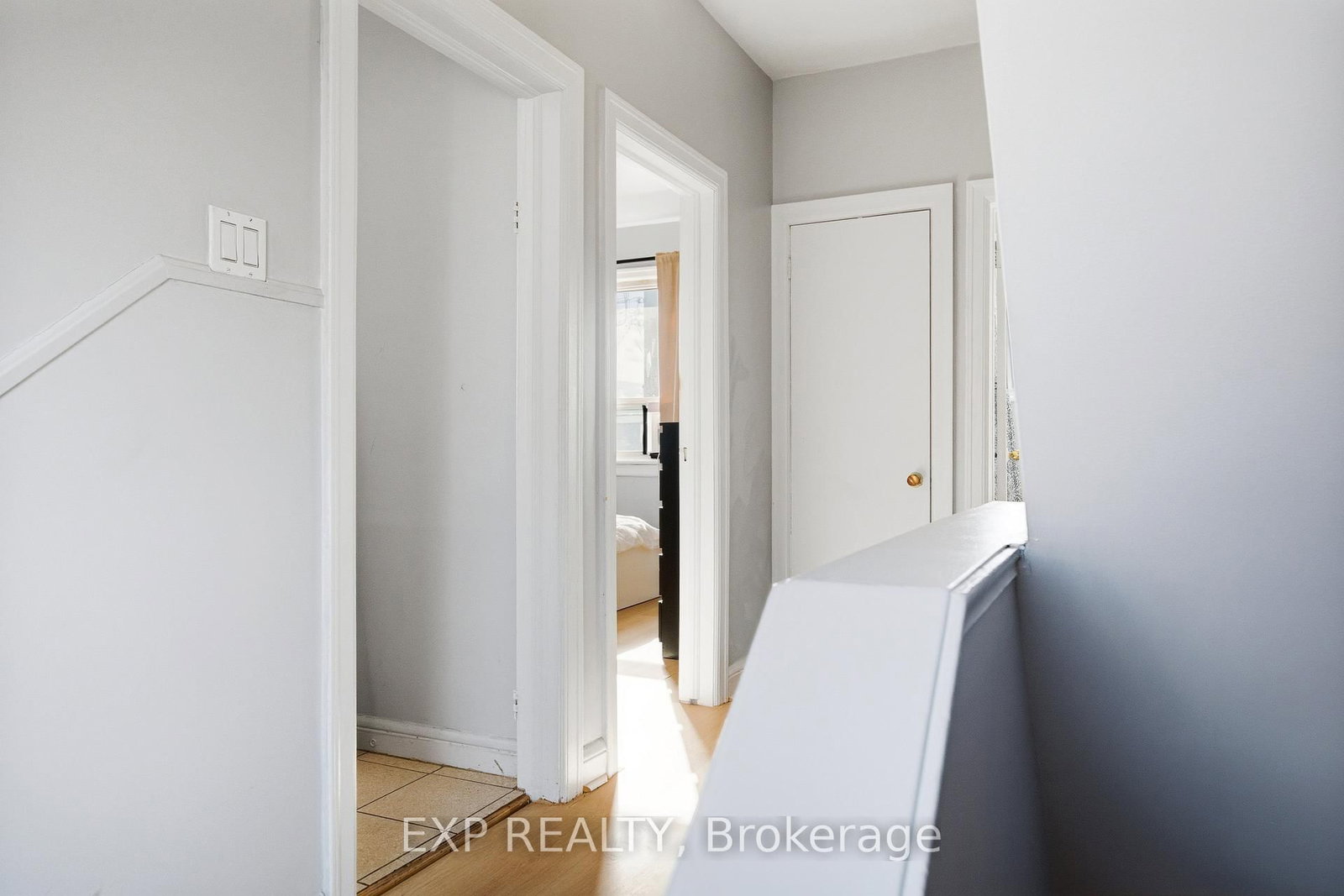 1663 Bank Street - Photo 8