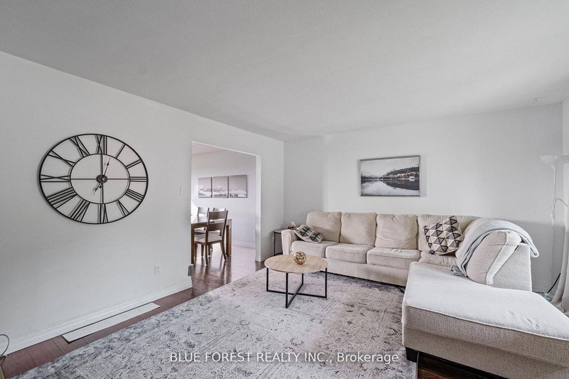 992 Eagle Crt, London South, N5Z 4K6 | Image 2