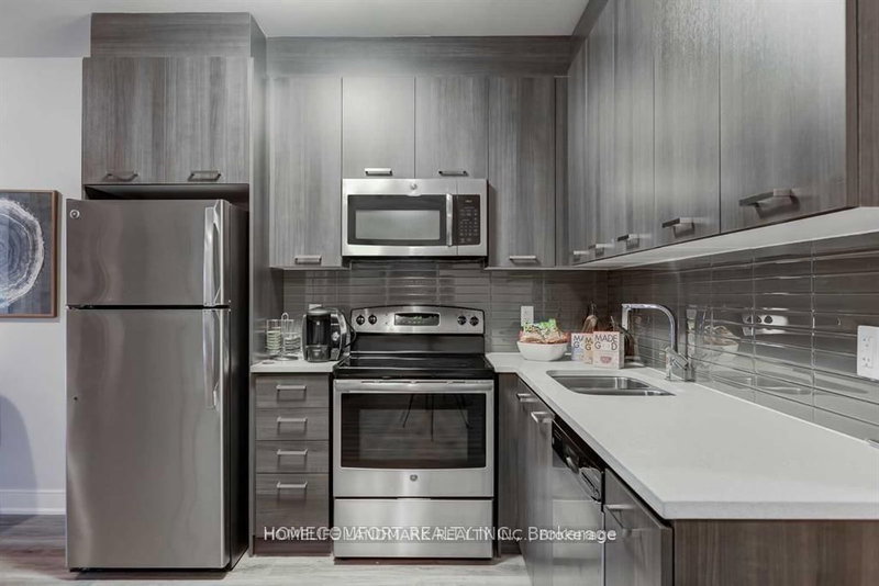 707 - 150 Main St W, Hamilton, L8P 1H8 | Image 2