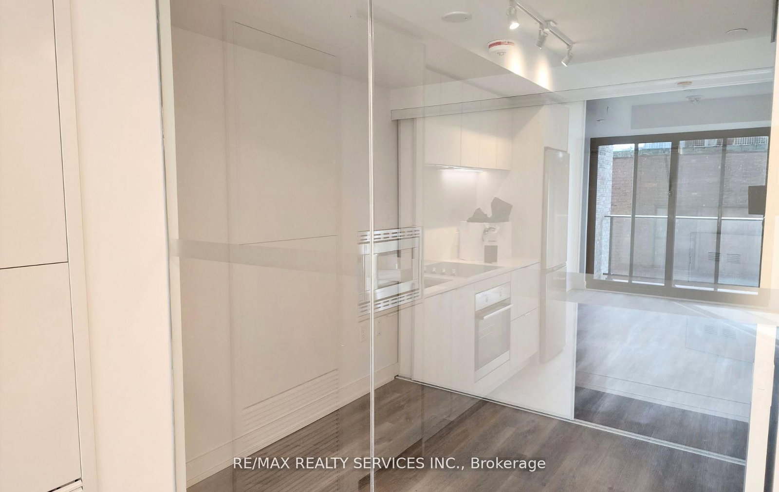 Condo for sale at 410-1 Jarvis Street, Hamilton, Ontario, L8R 0A8 - Beasley - MLS: X12873692