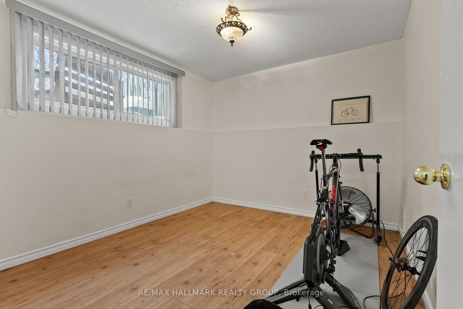 Townhouse for sale at 14-405 MONTFORT Street, Ottawa, Ontario, K1L 8G8 - Vanier - MLS: X12873718