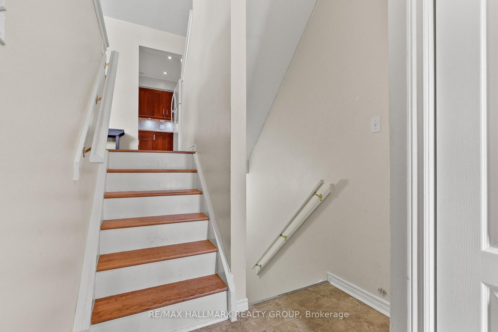 Townhouse for sale at 14-405 MONTFORT Street, Ottawa, Ontario, K1L 8G8 - Vanier - MLS: X12873718