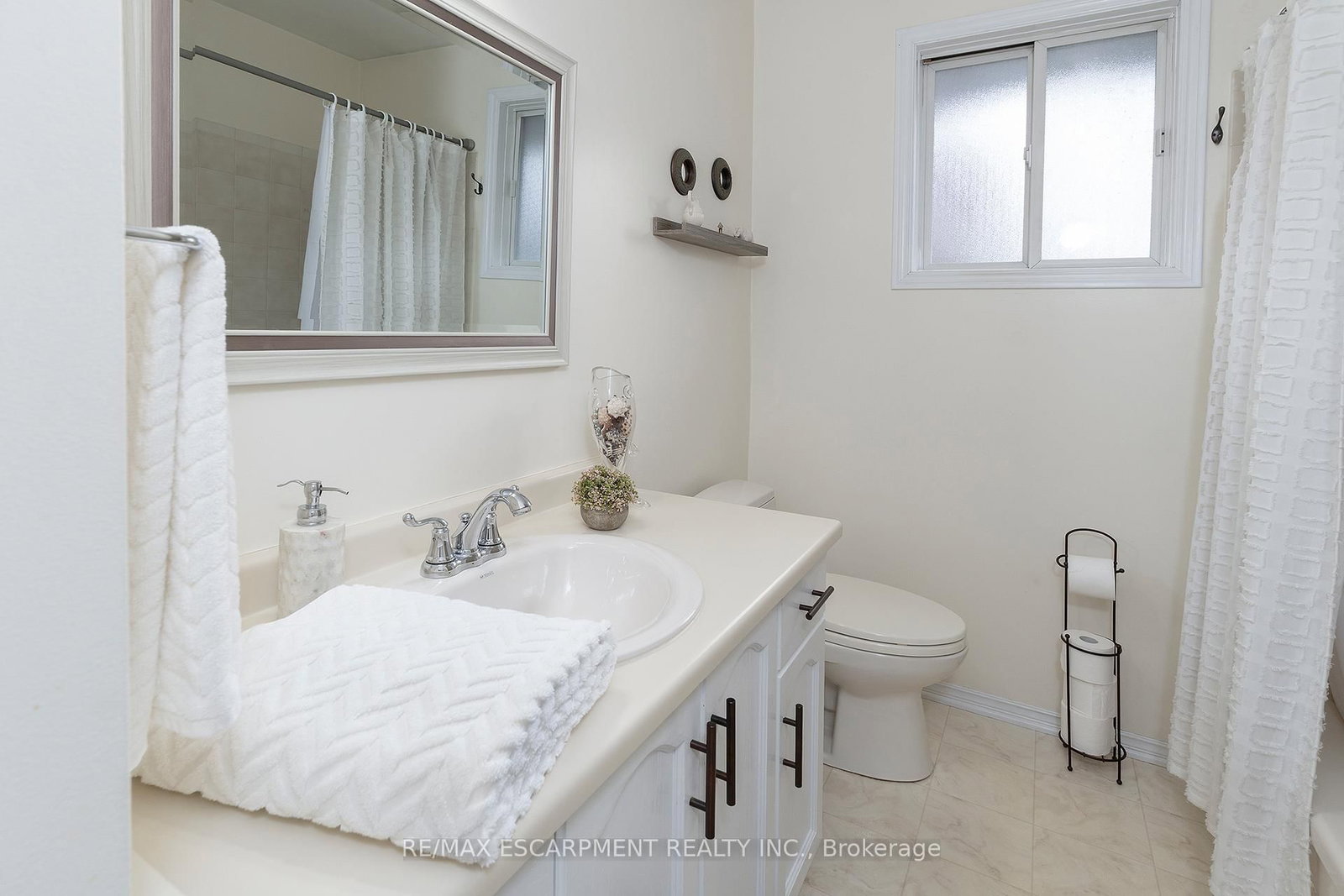 Detached House for sale at 461 Belleair Boulevard, Fort Erie, Ontario, L0S 1N0 - Ridgeway - MLS: X12873742