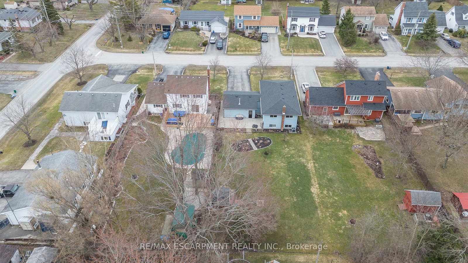 Detached House for sale at 461 Belleair Boulevard, Fort Erie, Ontario, L0S 1N0 - Ridgeway - MLS: X12873742